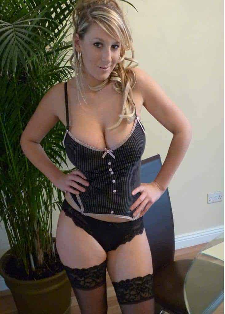 fin des photos de la milf anglaise mais bientôt des vidéos