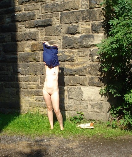 weekend de fin d'année et exhibition pour jeune femme chaude