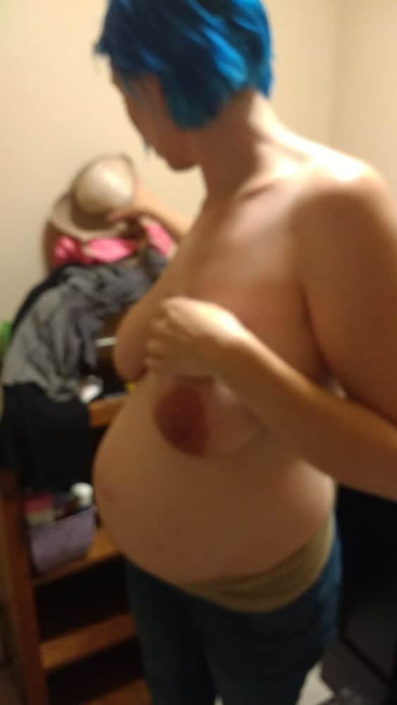 photos intimes de la femme enceinte chaude qui aime la bite et le foutre