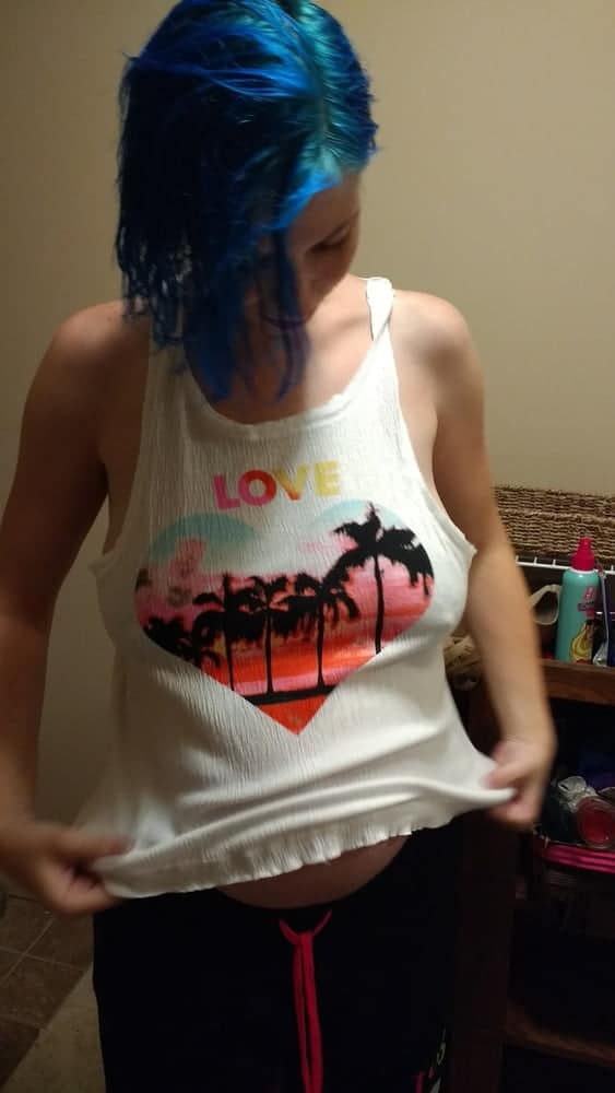 photos intimes de la femme enceinte chaude qui aime la bite et le foutre