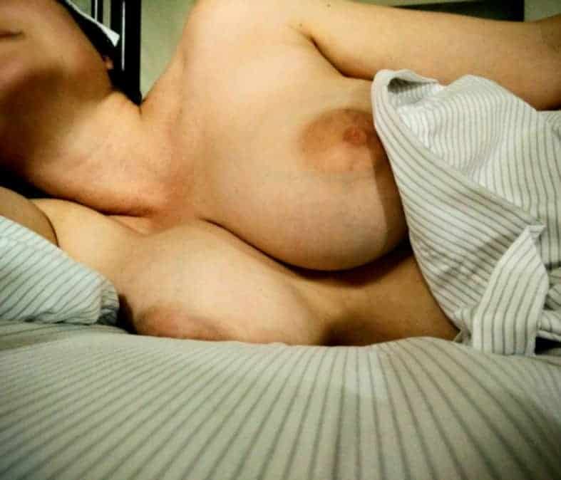 nouvelles photos chaudes de la lesbienne en couple