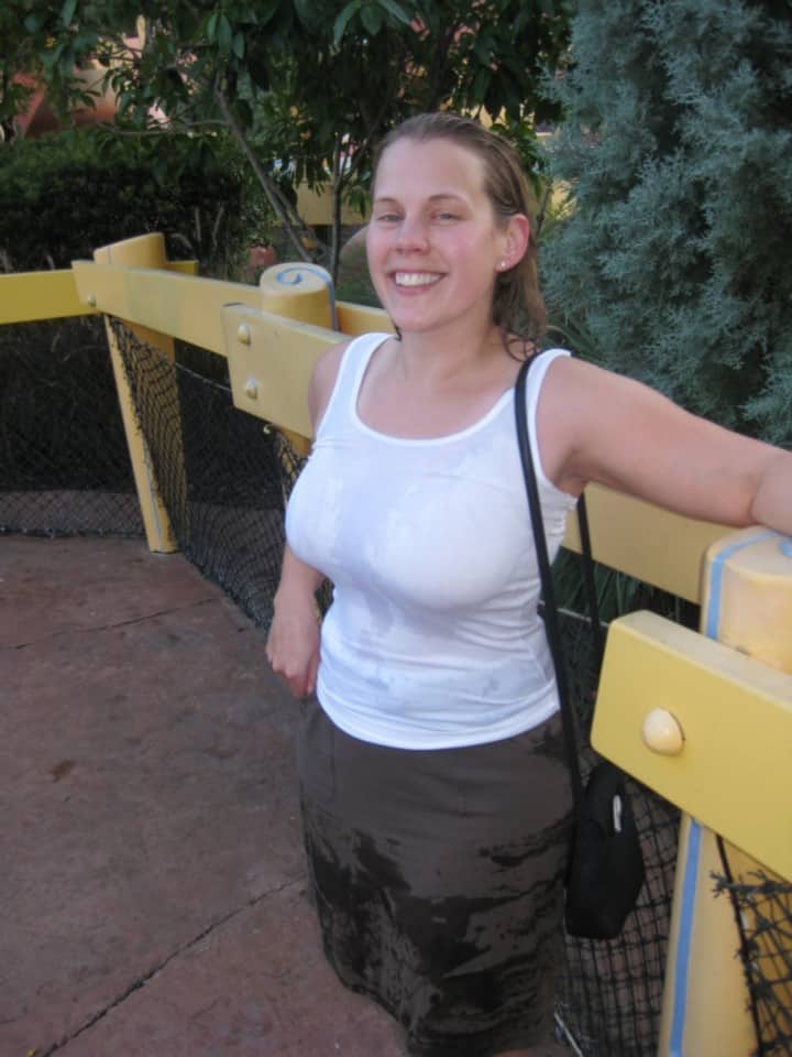 nouvelles photos de la miss charnue qui aime sucer de la bite