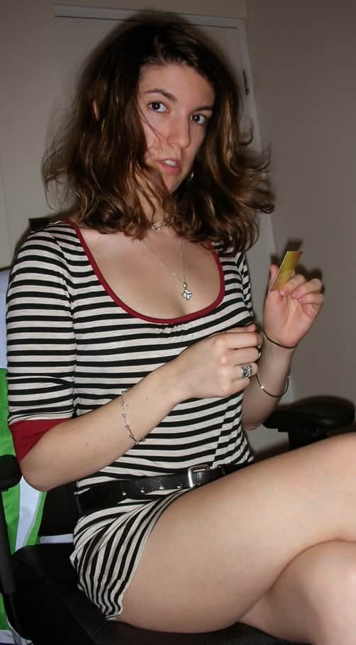 dernières photos sexy de notre brunette nocturne