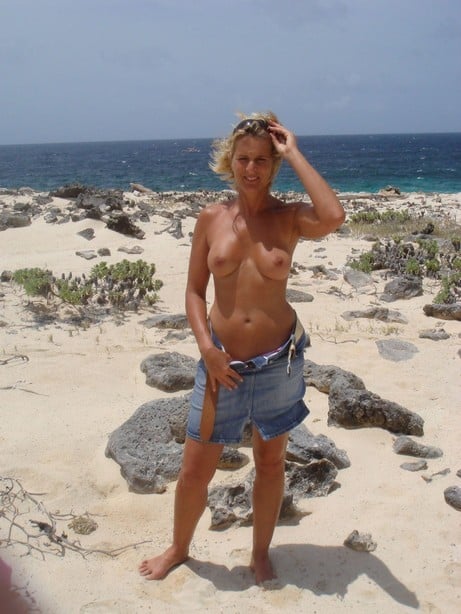 superbe femme mûre publie enfin les photos de son corps magnifique