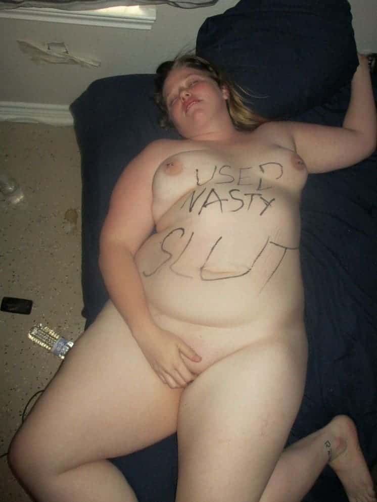 anita la truie obèse publie ses nouvelles photos de chatte béante