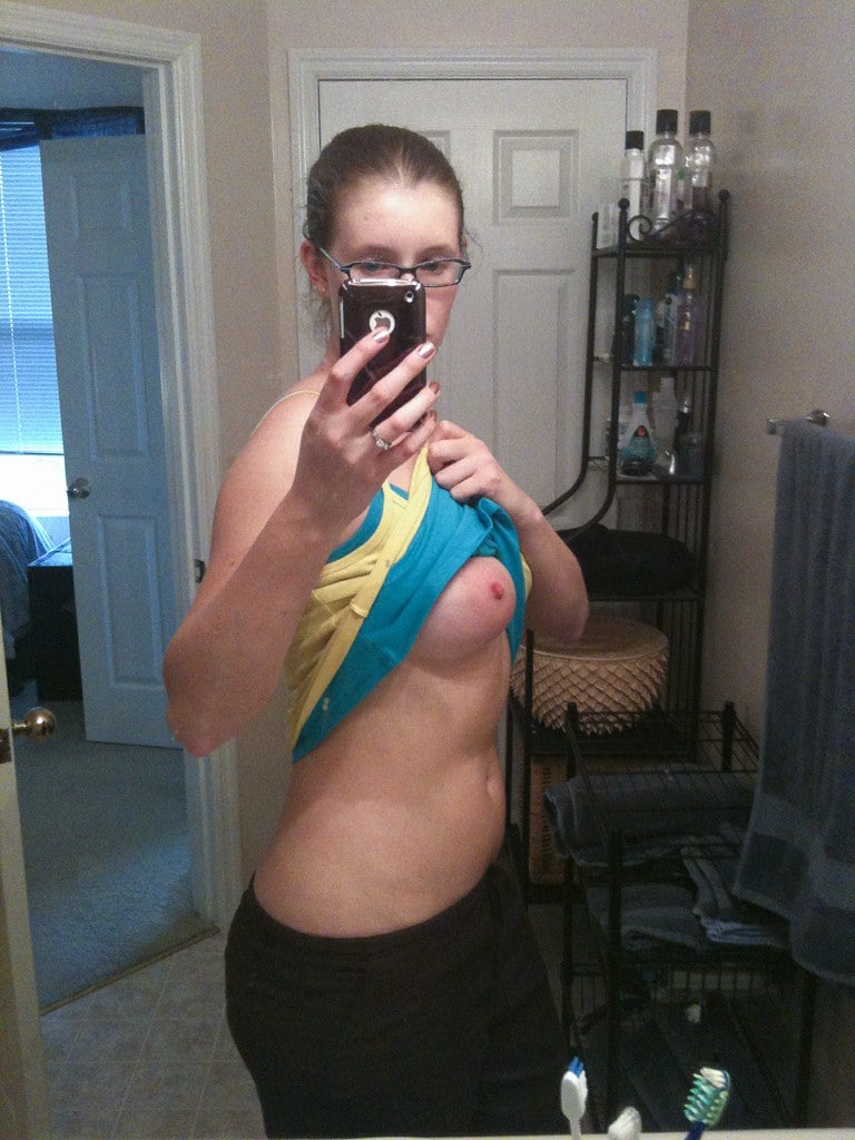 les infirmières font le show et partagent leurs selfies chez elles et à l'hôpital