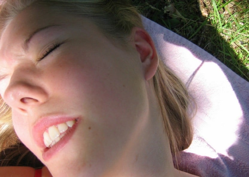 magnifique blonde partage ses photos de sexe en extérieur