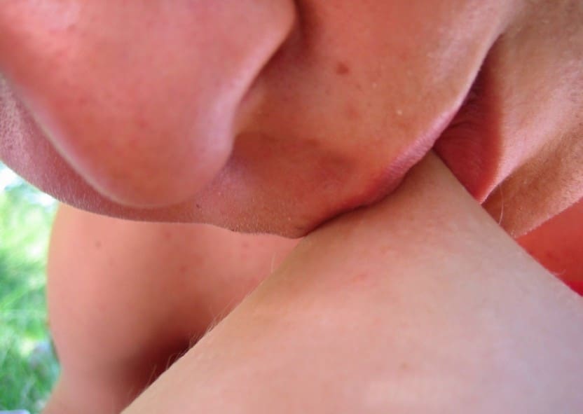 magnifique blonde partage ses photos de sexe en extérieur