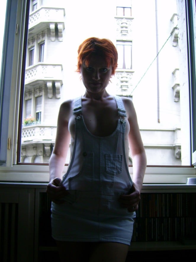 nouvelle exhibition publique d'une femme mature italienne