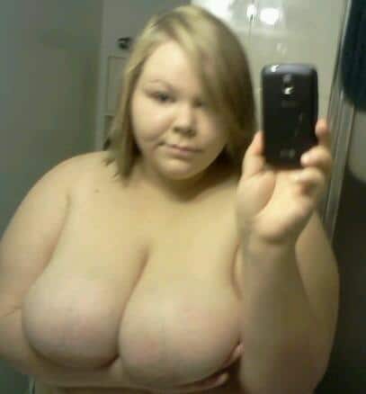 selfies de femmes rondes qui se lâchent et c'est génial