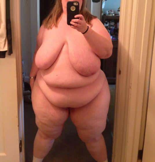 selfies de femmes rondes qui se lâchent et c'est génial