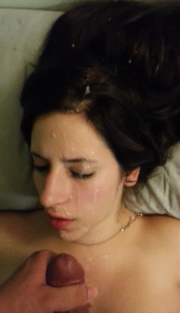 jf aux seins laiteux aime le sperme et se faire baiser