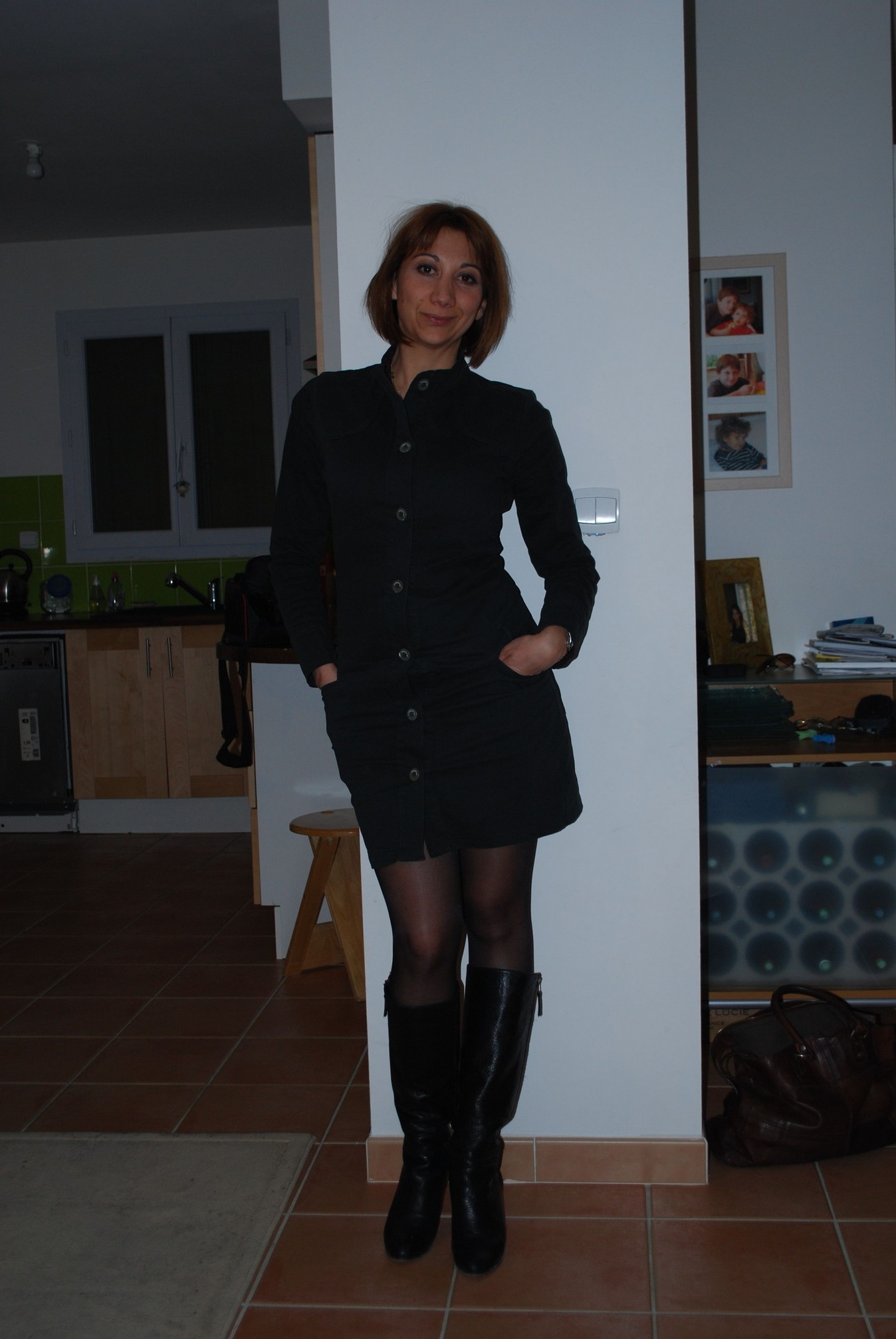 magnifique femme typée partage ses photos intimes avec vous