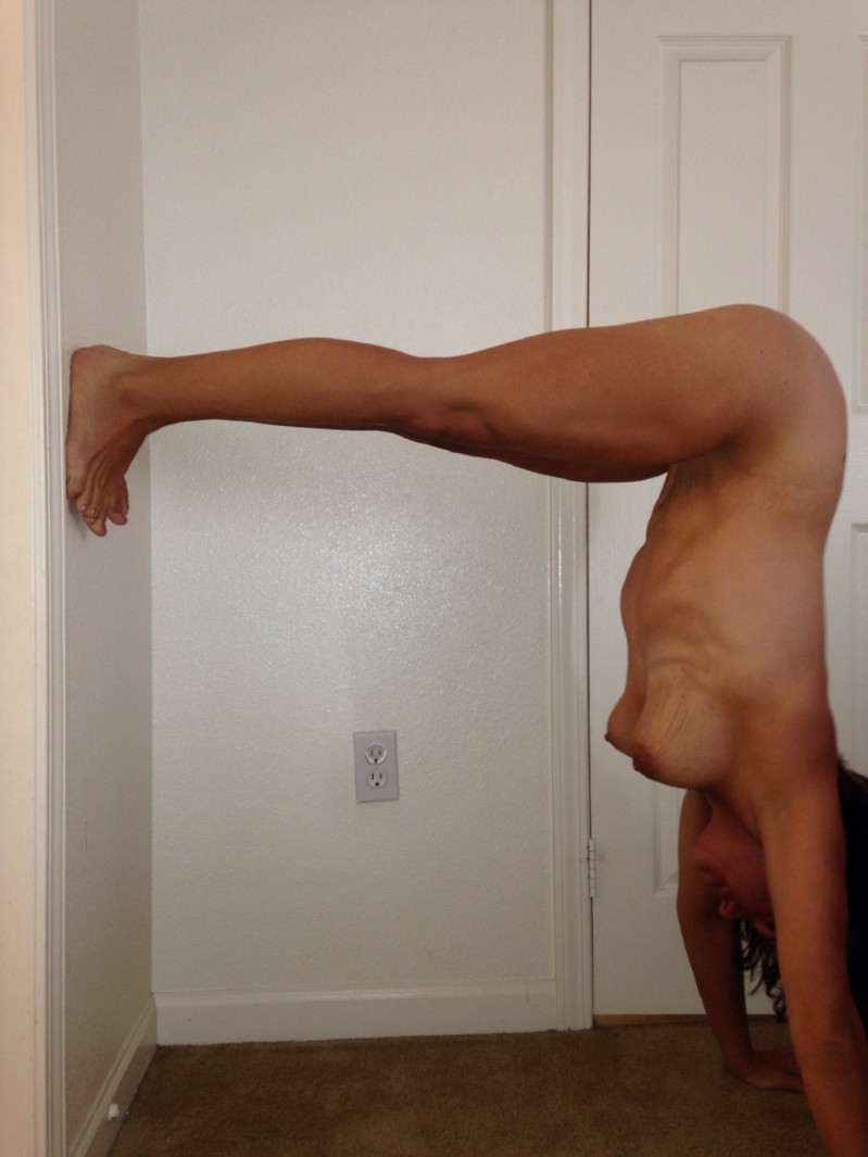 femme mature souple nous montre ses positions favorites