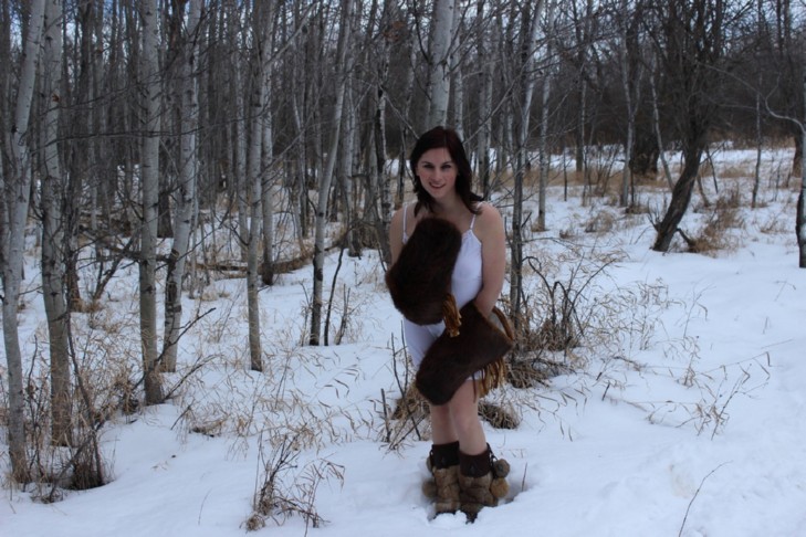 canadienne aime l'exhibition et le prouve avec des photos hot en plein air