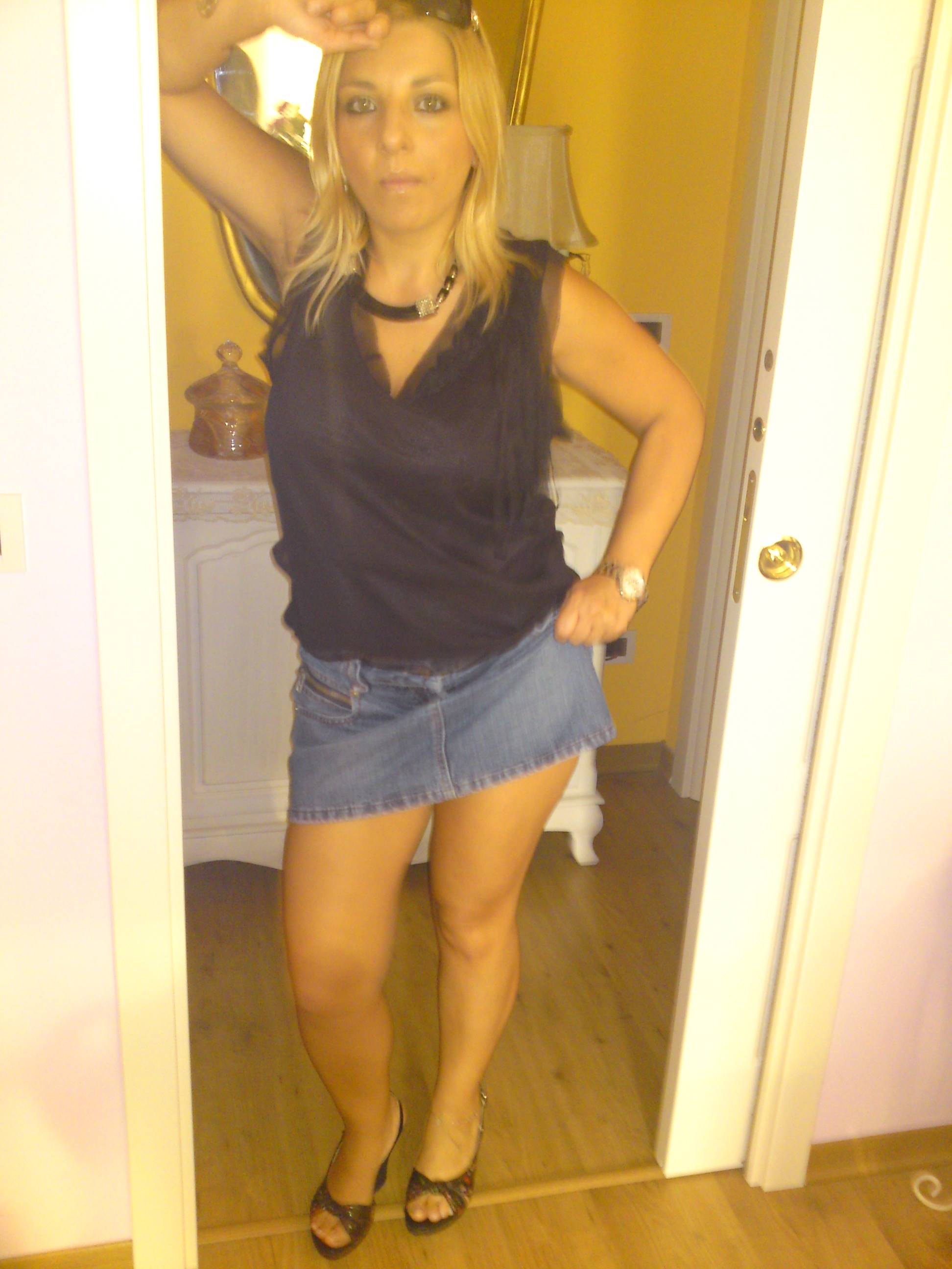 une beurette débarque sur le blog avec de jolies photos charnues