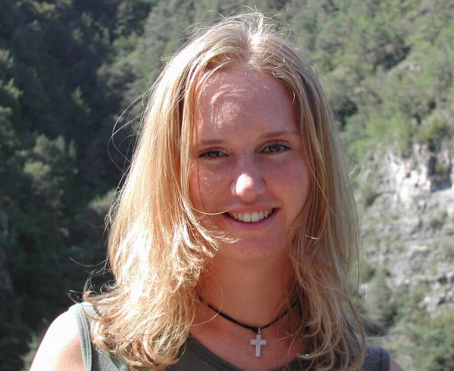 jf timide aux taches de rousseur qui ose le fist fucking !