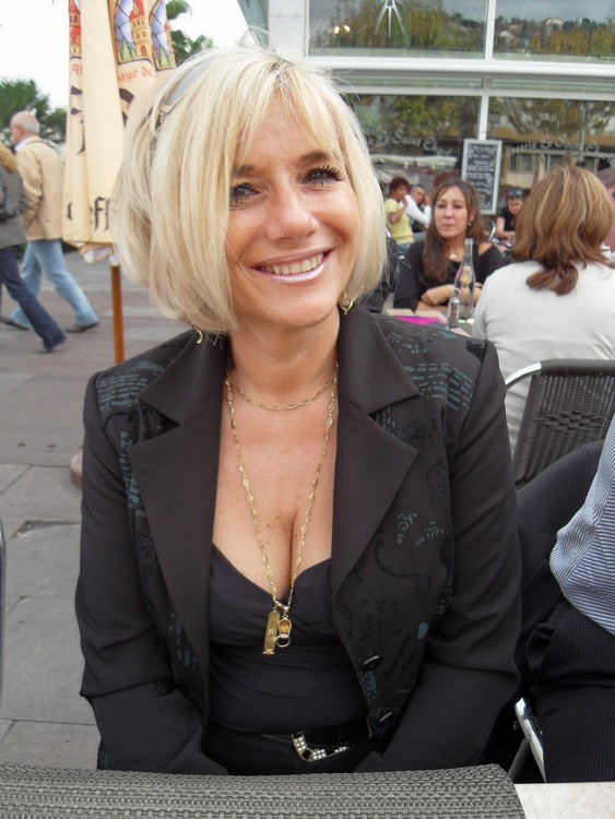 mature coquine aux gros seins en baise torride