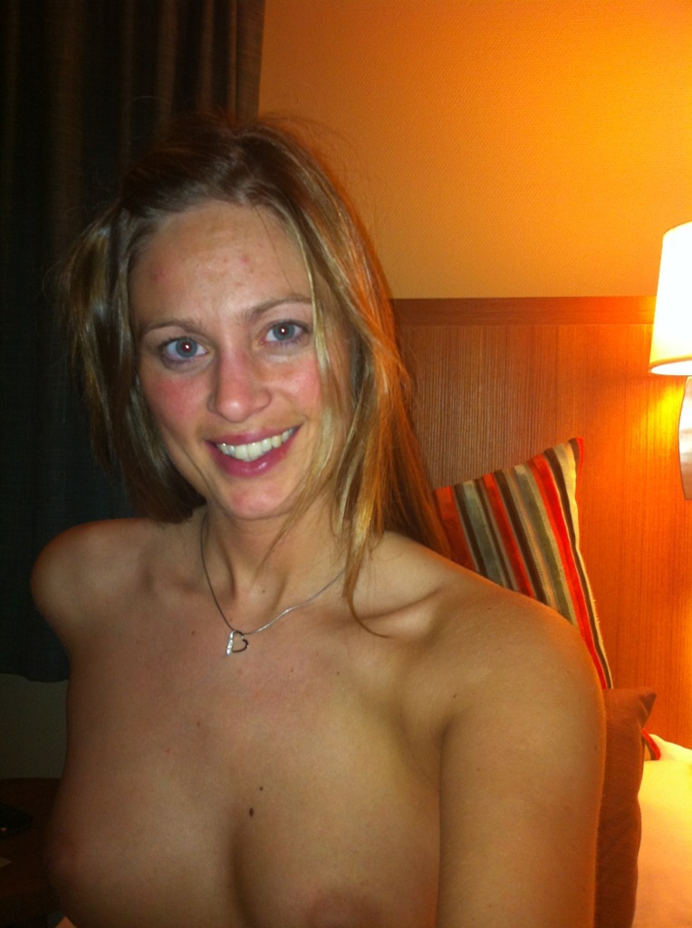 une coquine de 28 ans s’offre dans la location