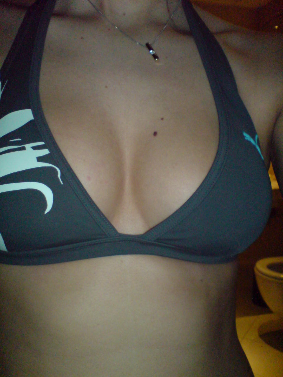 une coquine de 28 ans s’offre dans la location