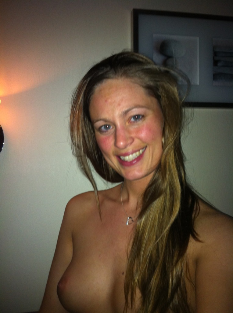 une coquine de 28 ans s’offre dans la location