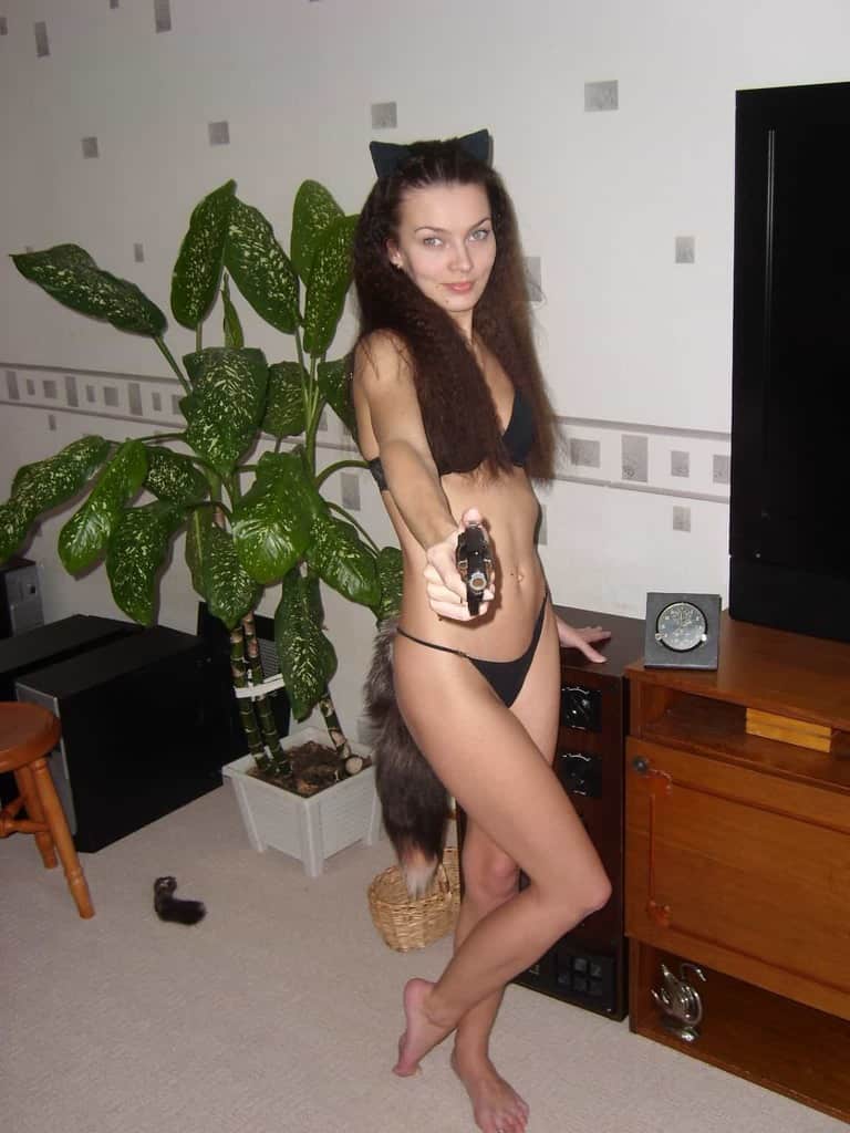 la coquine de 25 ans devient dangereuse sexuellement et autrement ;)