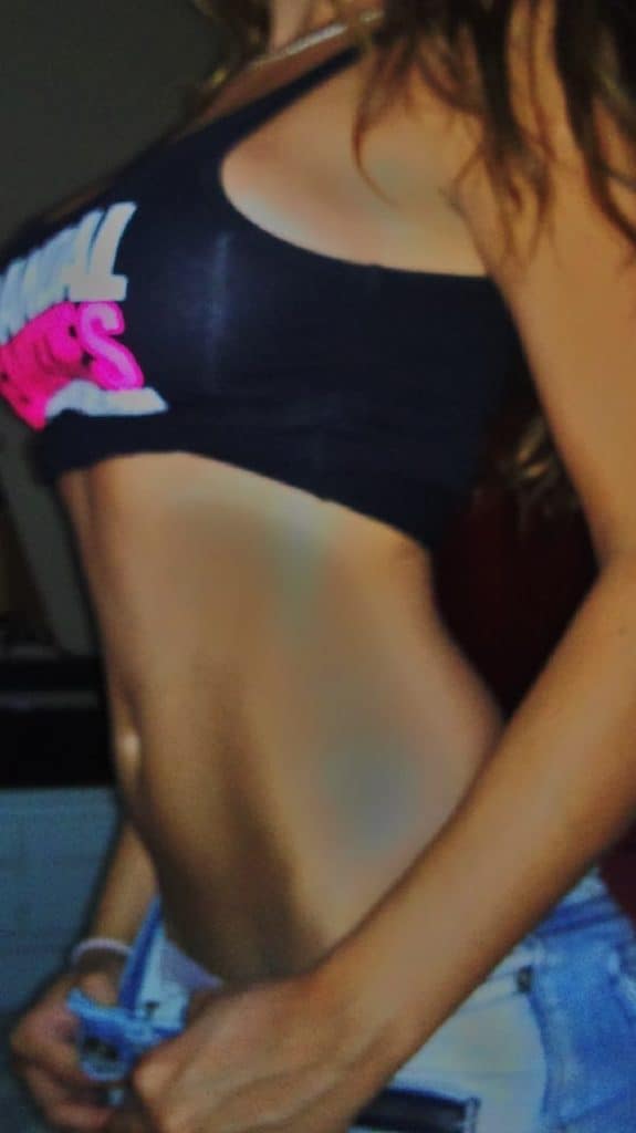 candice c'est une pure coquine sexy qu'on aime sur le blog